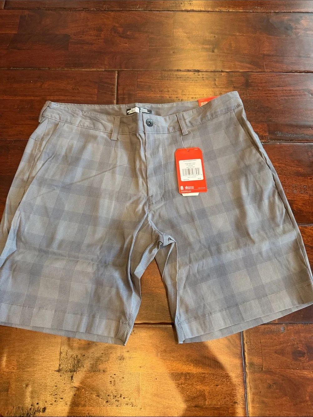 The North Face Men's Light Gray Plaid Flat Front Shorts